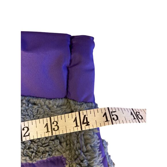 New with Tags NFL Team Apparel Women’s Extra Small Vikings Vest - Picture 13 of 13